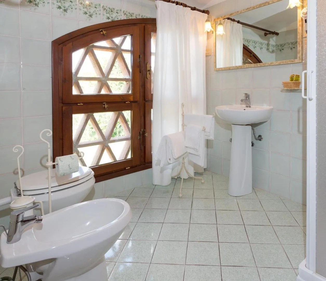 ベッド・アンド・ブレックファスト Le Camere Del Relais La Pieve Vecchia リパルベッラ